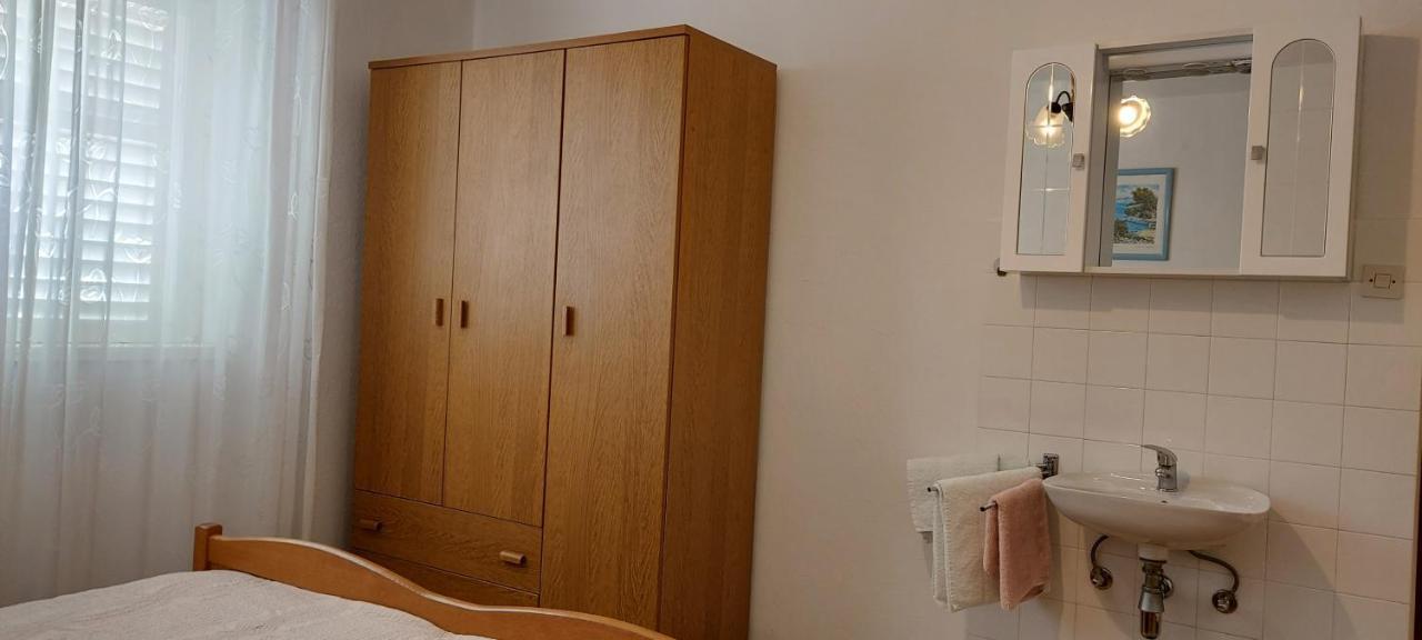 Apartmani Sladana Kampor Exterior foto