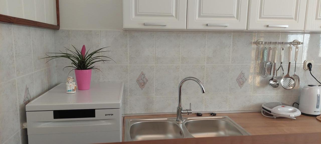 Apartmani Sladana Kampor Exterior foto